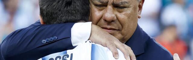 Skandal, agenti FBI priveli predsednika FS Argentine: Oduzeli mu telefone usred Njujorka, češljaju se stotine miliona dolara!