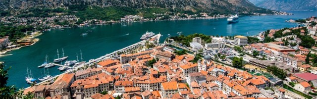 Neka počne pakovanje: U Crnu Goru bez ograničenja