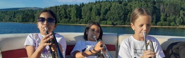"Trumpet girls“ sa juga pravo Guču: Prvi orkestar devojčica obezbedio vizu za Dragačevo