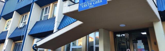 Prijava protiv direktora Centra za socijalni rad – „pritisak na Rome da idu na SNS skup u Nišu“, on uzvraća kontraprijavom