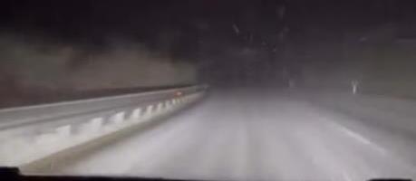 ZAVEJAN MILOŠ VELIKI! SNEG IZAZVAO KOLAPS ŠIROM SRBIJE: Saobraćaj otežan na ovim putnim pravcima, oglasio se RHMZ - ovi delovi NA UDARU tokom noći (VIDEO)