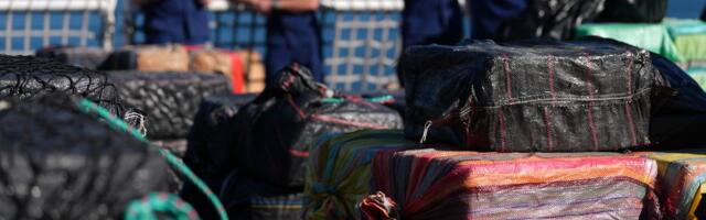 Zaplenjeno 4 tone kokaina sa podmornice u blizini meksičke obale: Uhapšene tri osobe