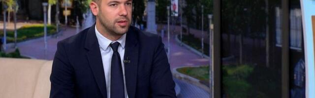 Direktno ugrožavanje slobode kretanja! Kopitović osudio zabranu ulaska Vučićeviću u Crnu Goru