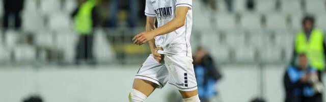 BRUKA I SRAMOTA! Bivši igrač Zvezde se uhvatio za međunožje prema Grobarima! (VIDEO)