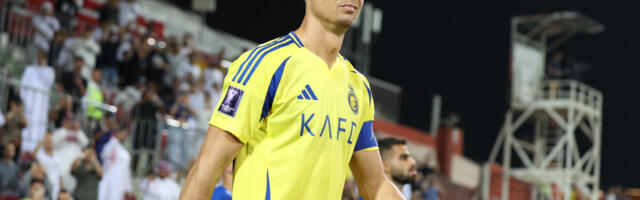 (FOTO) Ronaldo zaludeo lepši pol: Pokazao izvajano telo i izmamio ženske uzdahe