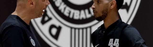 Partizan prvi put trenirao pod palicom Đoana Penjaroje, pred Makabi u halu ušao i Kameron Pejn! /FOTO/