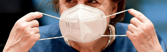 MERKEL: Nećemo imati dovoljno vakcina u prvom kvartalu 2021. godine