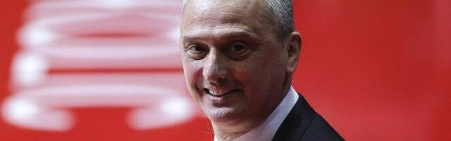 PSOVAO BIH, KLEO, ALI IMA BOGA... Navijači Zvezde ne mogu da prebole odlazak Radonjića!