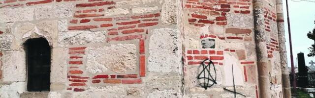 OTKRIVAMO POZADINU SERIJE RITUALNIH OBREDA! Satanisti orgijaju i ubijaju po Srbiji, zbog praznika su zaklali babu i oskrnavili crkvu