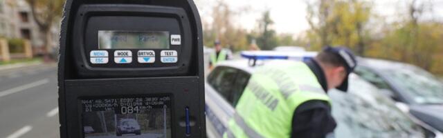 Divljao po auto-putu: Uhapšen mladić zbog nasilničke vožnje