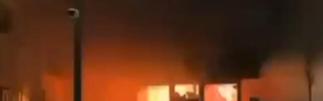 Otkriven mogući uzrok tragedije u Švajcarskoj: Ceo plafon buknuo za svega nekoliko sekundi (VIDEO)