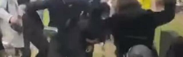 SRAMOTA NAD SRAMOTAMA Poznatog glumca SAHRANJIVALI na Novom groblju, IZBILA TUČA: I to dok su ga SPUŠTALI U GROB!