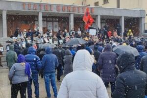 Приштина, дискусија о ЗСО и протест против њеног оснивања