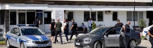 Tuča u centru Novog Pazara! Pronađen pištolj i nož