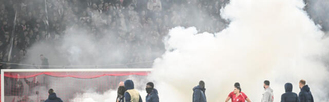 Totalni haos posle utakmice Zvezde i Lila: Policija bacila suzavac, pogledajte šok scene s lica mesta (VIDEO)