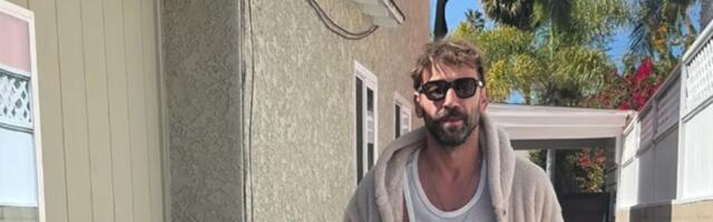 Marko Jarić u pocepanoj majici i bademantilu neprepoznatljiv: Pustio kosu i bradu pa prošetao na ulici