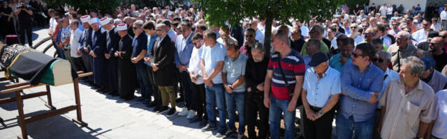 TUŽNE SCENE U SARAJEVU: Sahranjen Edin Avdić (FOTO)
