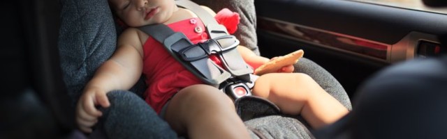 Nikada ne ostavljajte dete zatvoreno u automobilu: Važno upozorenje za sve roditelje