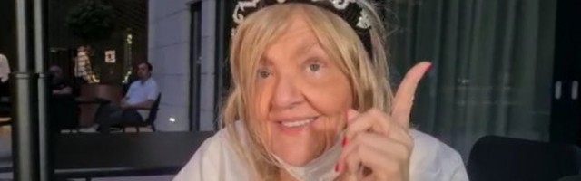 MARINA TUCAKOVIĆ SE PRVI PUT POJAVILA U JAVNOSTI NAKON ŠTO JE OBOLELA OD KARCINOMA! Evo kako IZGLEDA i šta je rekla o BOLESTI! /VIDEO/FOTO/