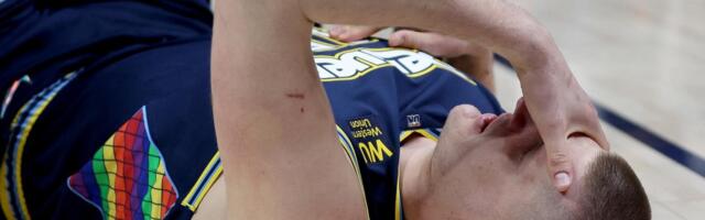 Nikola Jokić trpi OZBILJNE BATINE, evo koji sve delovi tela su mu napadnuti /VIDEO/