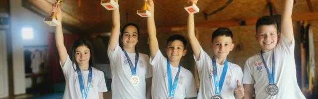 Svetsko prvenstvo u Fitnes challenge održano u gradu na Moravi: Mladi Čačani osvojili najviše medalja