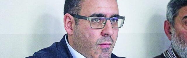 "Koliki očajnik moraš da budeš..."! Đukanović žestoko odgovorio Ješiću na uvredu!