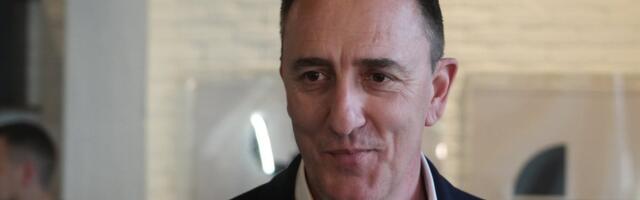 Sergej Ćetković podelio fotografiju sa usvojenim ćerkama: Sve pršti od ljubavi