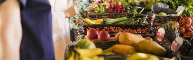 DA LI JE OVO REALNO? Cene na BEOGRADSKIM pijacama nikad veće! Evo koliko košta povrće!