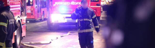 (FOTO) BUKTINJA U POTPUNOSTI UNIŠTILA KUĆU U PANČEVU! Otac izvlačio dete iz požara, majka sa DVE ĆERKICE ISKAKALA kroz prozor: Jezive scene, sve je UNIŠTENO!