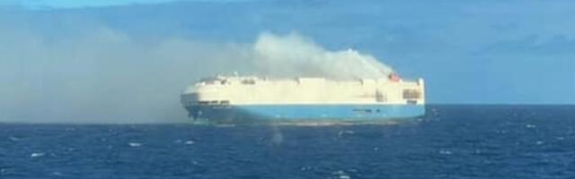 Porsche i VW vozila u plamenu