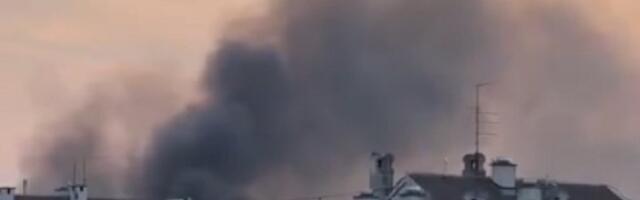 Gust crni dim pojavio se iznad Ade (VIDEO)