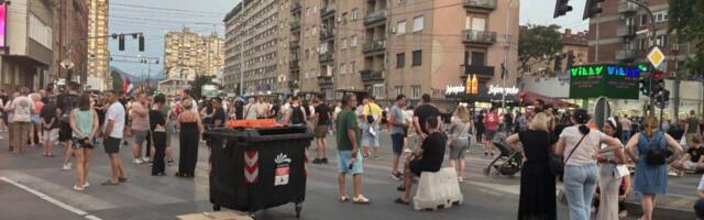 Danas okupljanje u Nišu na dve lokacije pa „širenje protesta“