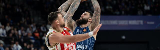 AGONIJA EFESA NASTAVLJENA: Pariz posle drame slavio u Istanbulu