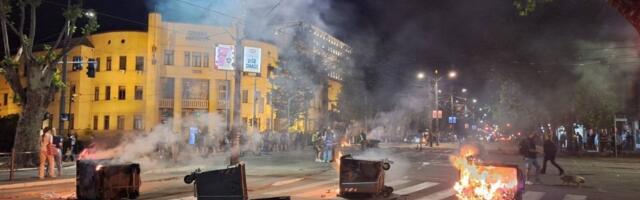 Nasilje na Slaviji nije kraj! Blokaderi traže da se strelja Vučić, drekavac Milivojević podmeće laži (VIDEO)