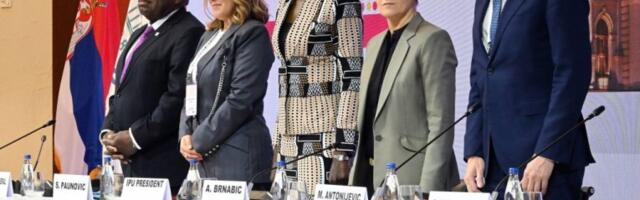 BRNABIĆ OTVORILA KONFERENCIJU PARLAMENTARKI: "Osnažimo žene da postanu donosioci odluka"