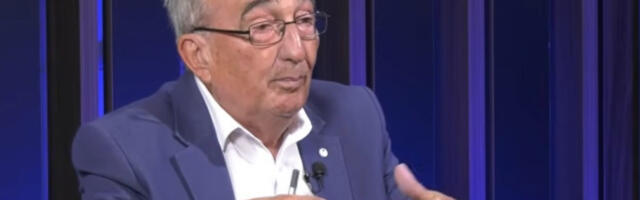 Чедомир Чупић љубав према Србији упоредио са полуделим дететом
