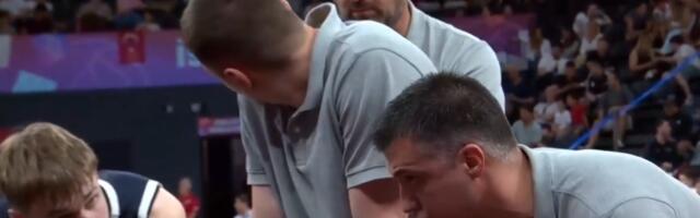Selektor Orlića zagrmeo na tajm-autu finala Svetskog prvenstva: Igramo kao ku*ac, us*ali smo se! /VIDEO/
