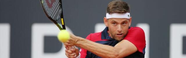 Krajinović rutinski do osmine finala Stokholma: Istomin izdržao samo 64 minuta