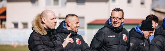 Sva deca zaslužuju šansu: Jovanović i Neziri uz mališane iz Temerina na otvorenom času fudbala