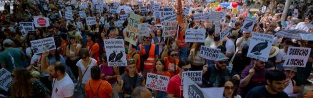 HILJADE GRAĐANA PONOVO IZAŠLE NA ULICE CENTRA PRESTONICE! Organizatori najavili talas pobune u 24 grada u junu! (VIDEO)