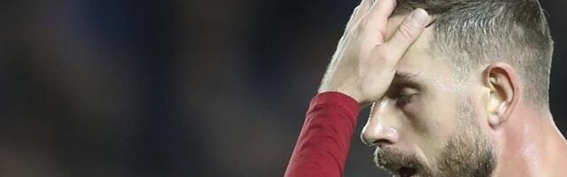 Po svaku cenu hoće kući! Bivšem kapitenu Liverpula se smučilo u Saudijskoj Arabiji!