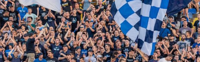 Bed Blu Bojsi napali Delije: Oteli im obeležja (FOTO)