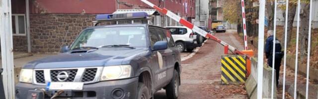 PUCNJAVA U DEČANIMA: Ranjeni dvojica Srba i poznati albanski advokat! Hitno prebačeni u bolnicu