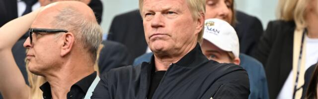 "Zar ne može golman da igra rukom u oba šesnaesterca?" Kan je na 25. godišnjicu podsetio na jedan od najluđih momenata u istoriji fudbala /VIDEO/