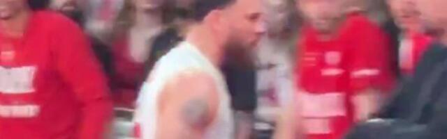 Skandal: Džejms isključen, pokazao sudijama da su uzele mito! Sad čekamo da uzme telefon /VIDEO/