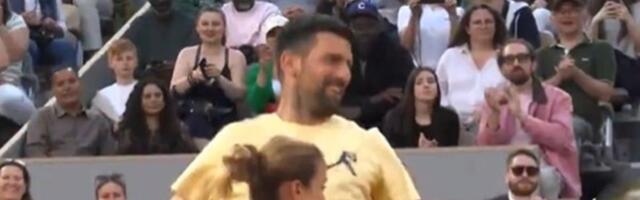 Novak Đoković đuskao na terenu Rolan Garosa sa poznatom grčkom teniserkom, Srbin se sjajno zabavlja u Parizu