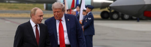 Ушаков: Путин и Трамп разговарали телефоном око сат и по, на иницијативу америчке стране