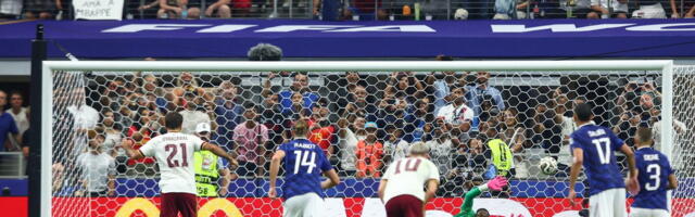 NEOPEVANA GLUPOST BEKA FRANCUSKE: Neverovatno je kakav je penal napravio! Španci poklon nisu odbili