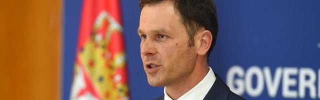 MALI RASTURIO NIKEZIĆA! "Jeste li napravili neki auto-put? Ne na Mauricijusu, nego u Srbiji?!"