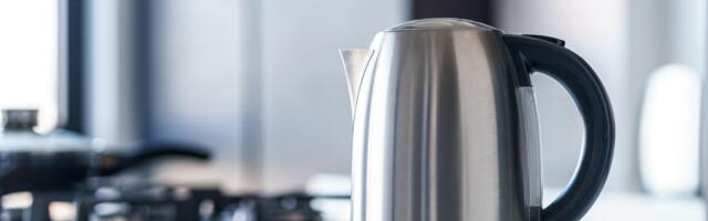 Trik za čišćenje kamenca iz kuvala za vodu: Potrebna su samo tri sastojka